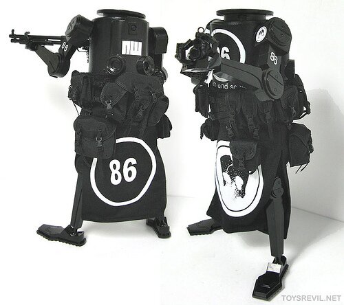 Photo by toysrevil.net